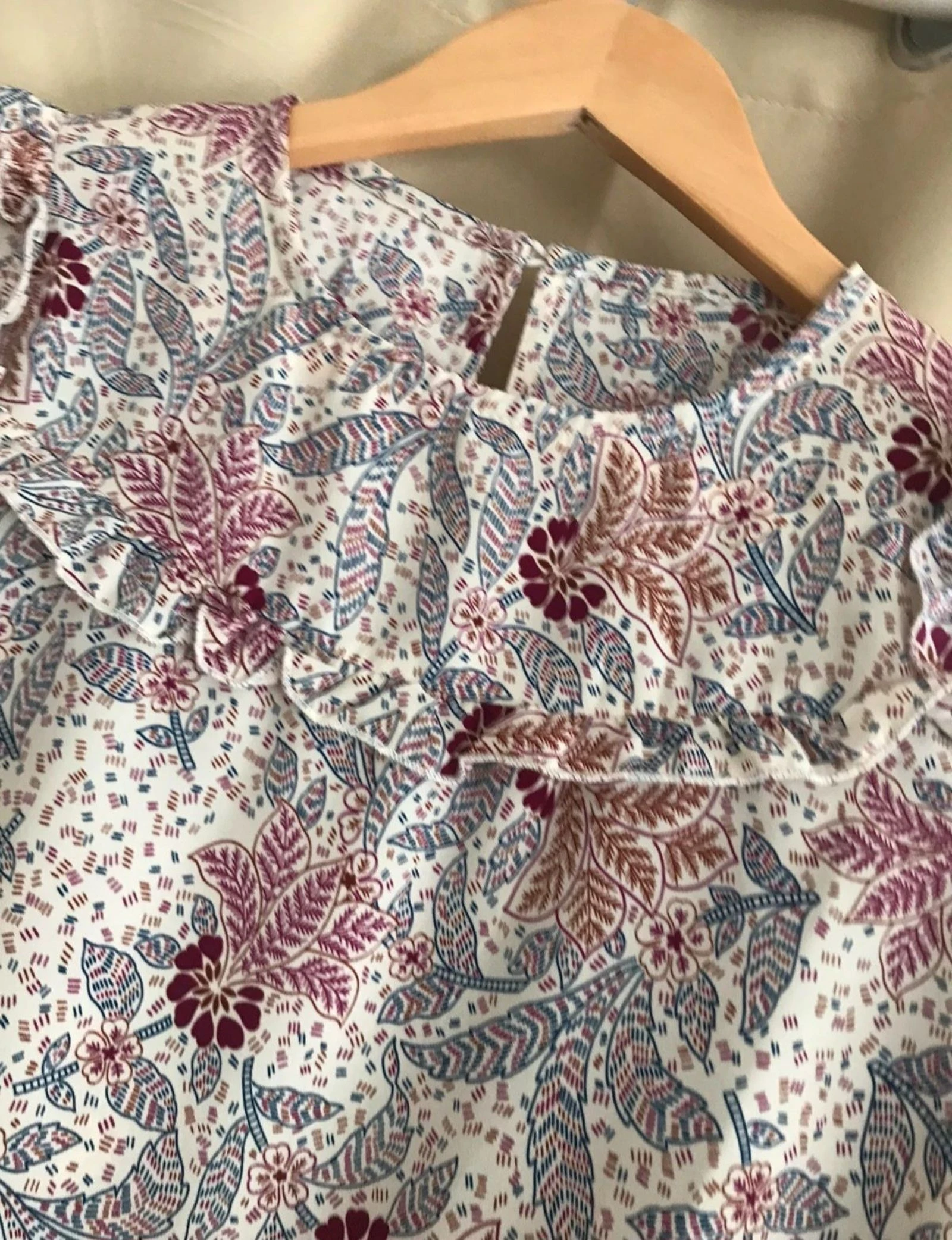 🌸 Floral Print Blouse - Size 10 Years – New - Ideal Spring/Summer 🌸 – photo 4